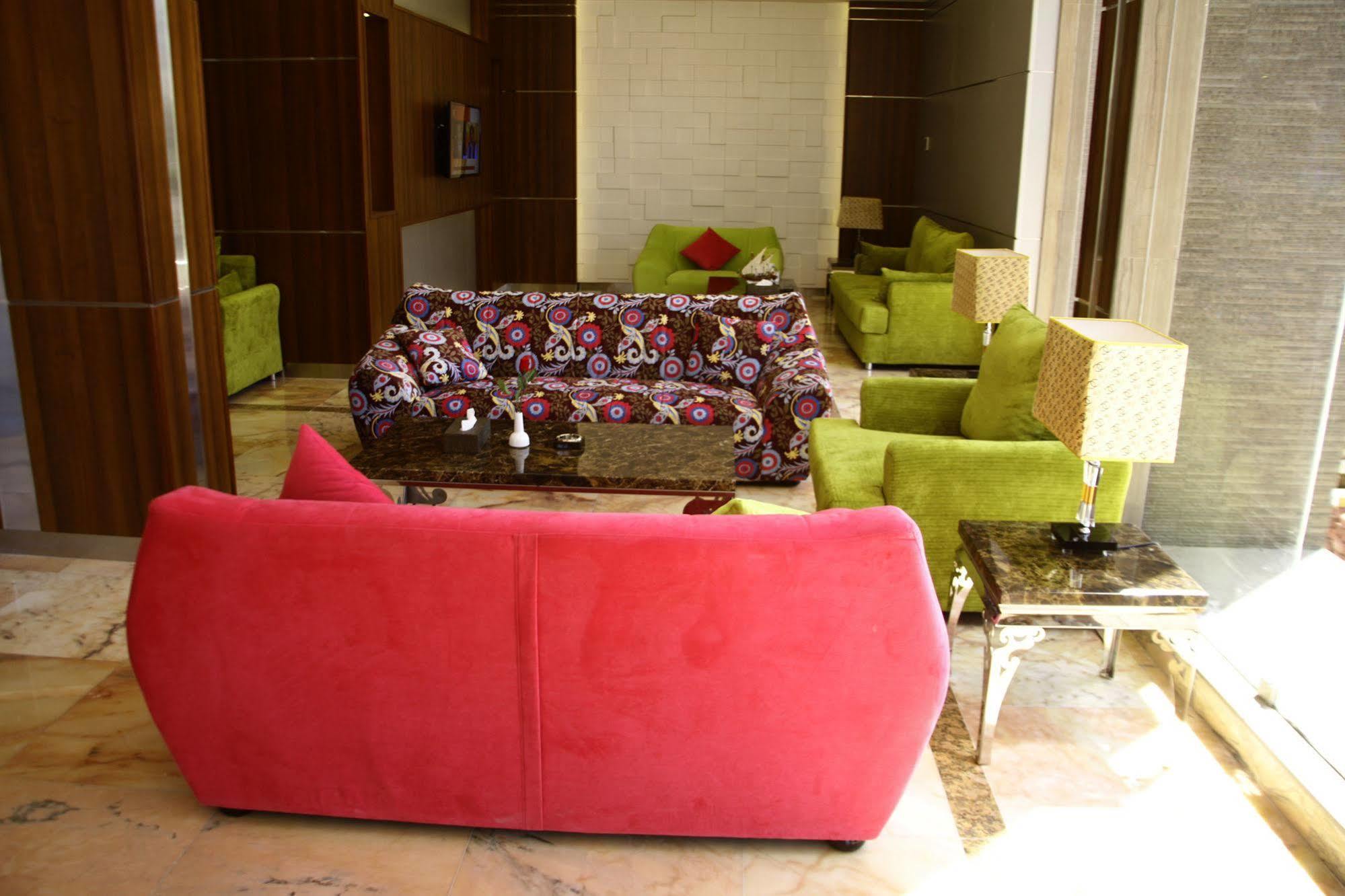 Laguna Hotel Suites Kuwait City Exterior foto
